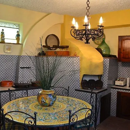 Aria Dell' Etna Bed & Breakfast